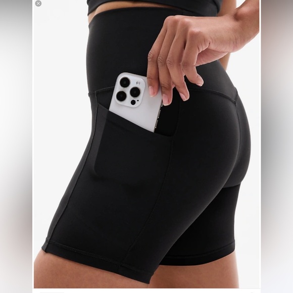 2 Pair Athleta Salutation Stash Pocket Short - Picture 4 of 14